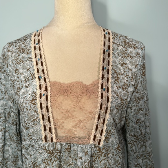 Poison Ivy semi sheer paisley blouse Size M/L - Picture 4 of 9